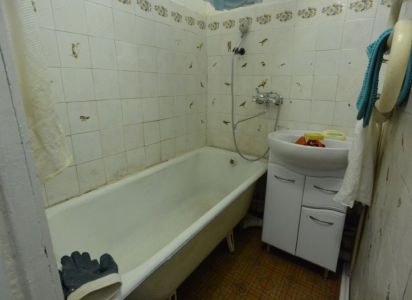 2 ком кв. Октябрьский 1А